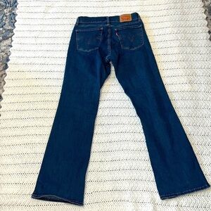 Levi Size28 curvy bootcut women’s jeans